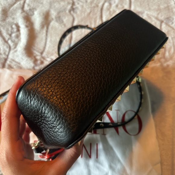 Authentic Valentino Garavani as new Rockstud black bag - Picture 10 of 13